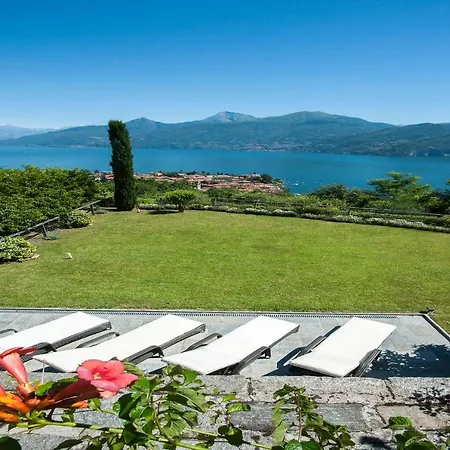 Sleeps 8 Pool Menaggio